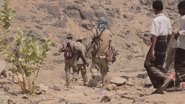 الوطن السعودية: الجيش اليمني يسيطر نارياً على مركز مديرية صرواح