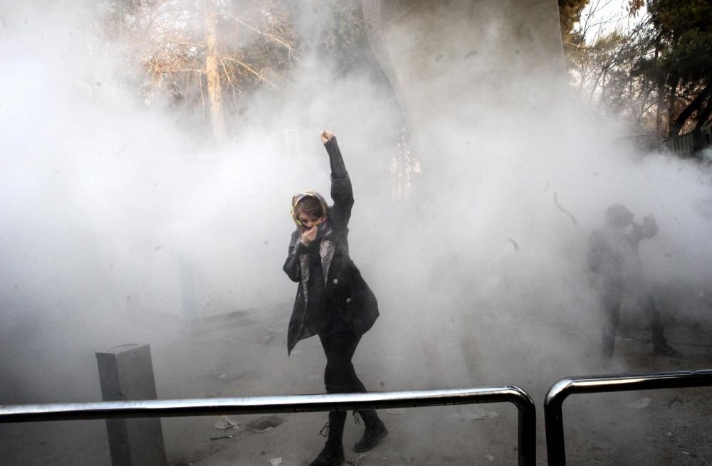 المقاومة الايرانية تؤكد تعرض المتظاهرين للقمع